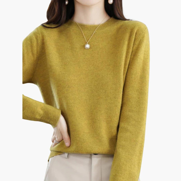 Women’s Chunky Knit Jumper with Long Sleeves and Round Neckline