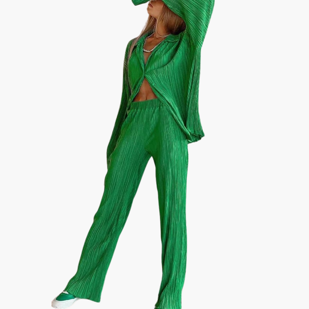Women’s two-piece set with pleated top and Pants