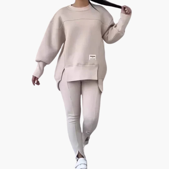 Women’s two-piece set with long sleeves and Pants