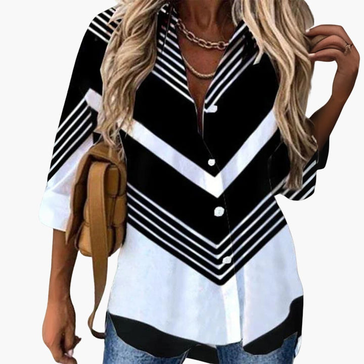 Women’s Blouse with Collar and Button Fastening