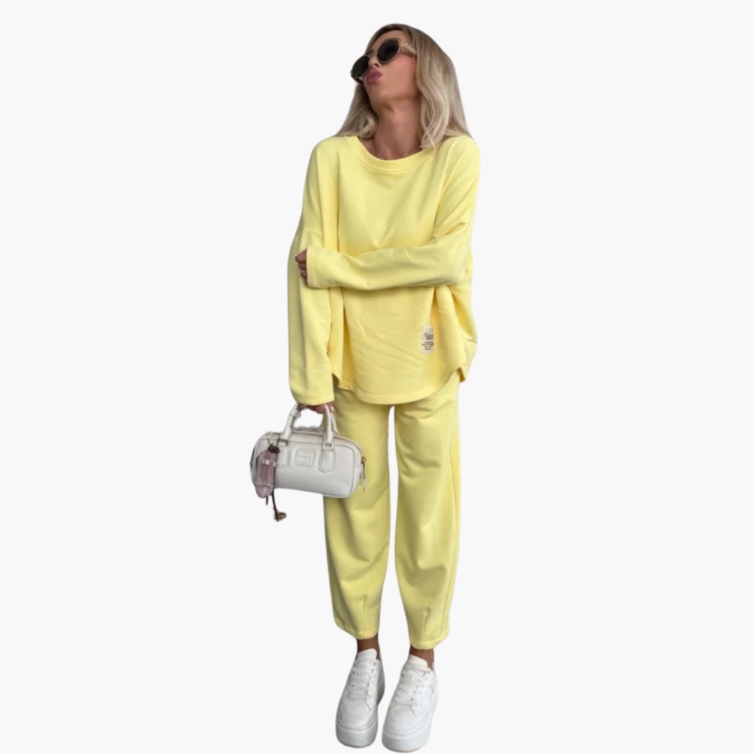 Women’s Coordinated Two-Piece Set with Relaxed Fit