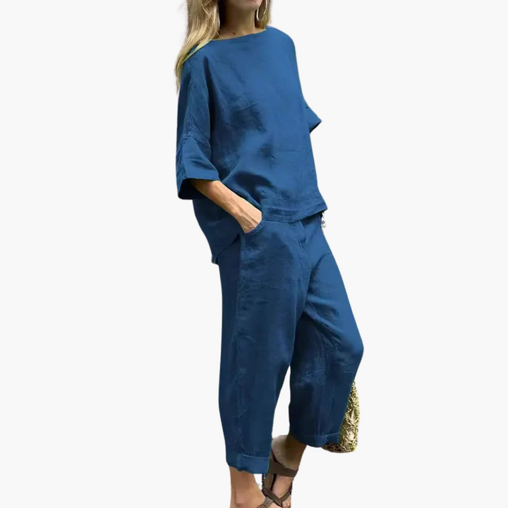Women’s Two-Piece Set with Relaxed Top and Cropped Pants