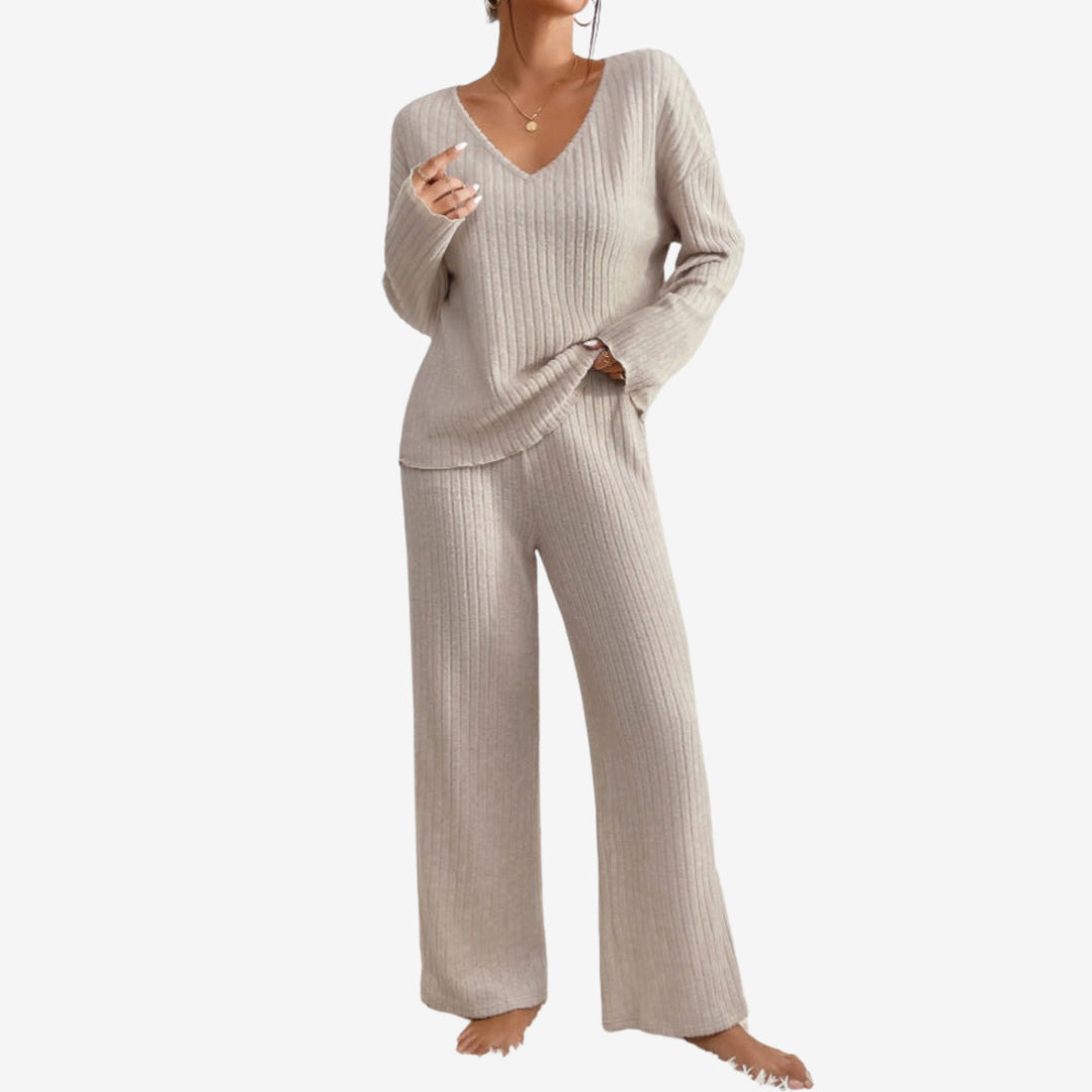 Women’s Ribbed Two-Piece Lounge Set with Long Sleeve Top and Trousers