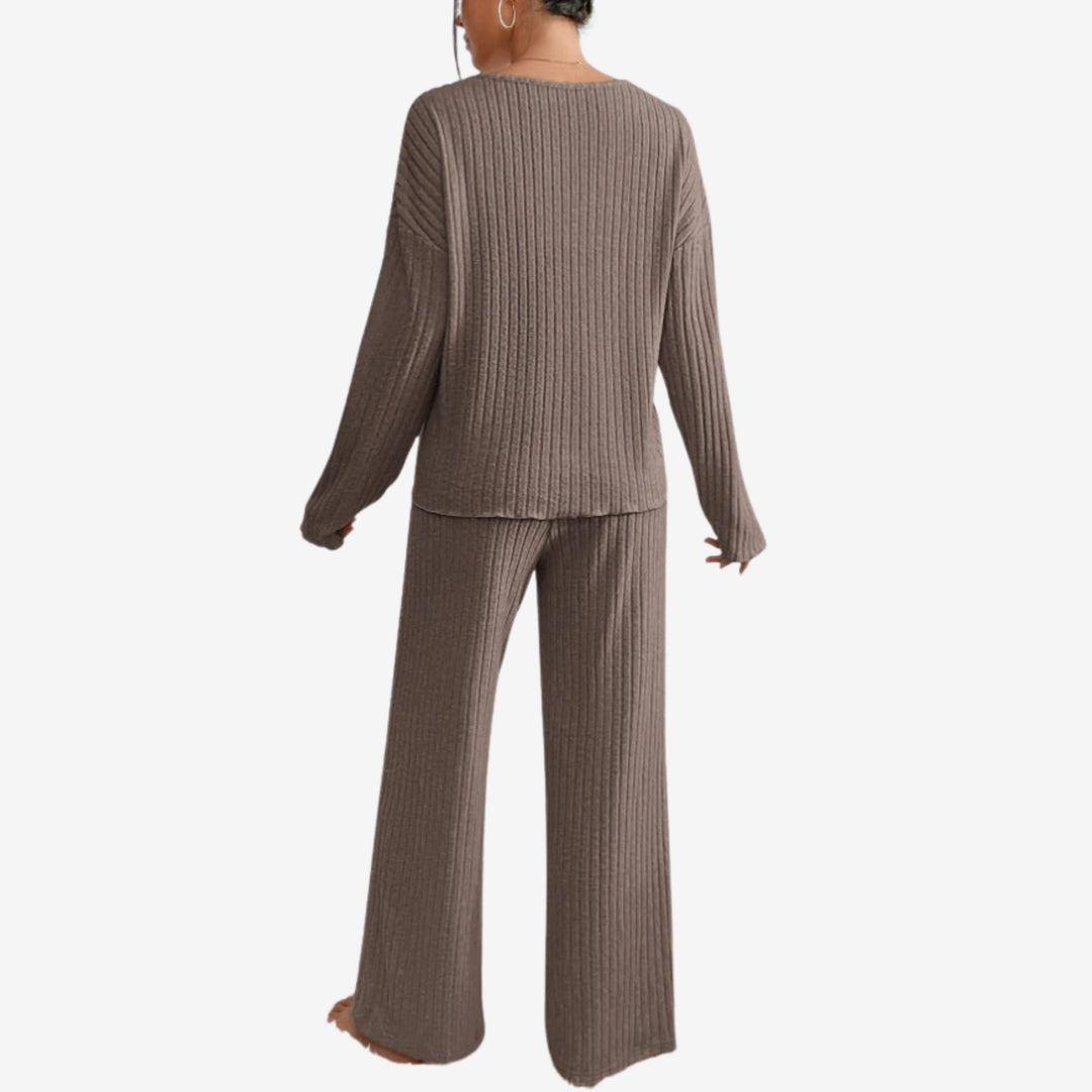 Women’s Ribbed Two-Piece Lounge Set with Long Sleeve Top and Trousers