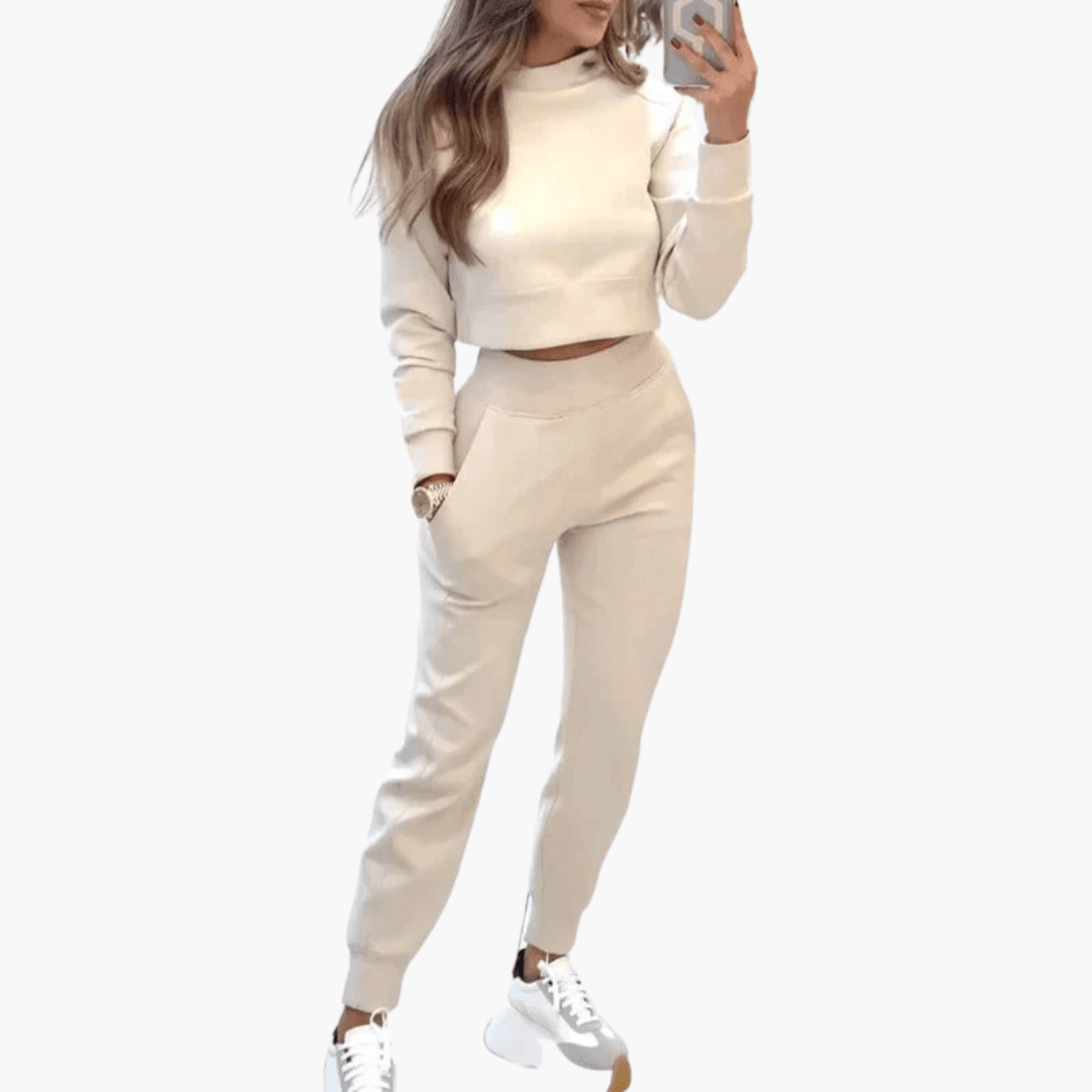 Women’s Two-Piece Knit Loungewear Set with Relaxed Fit