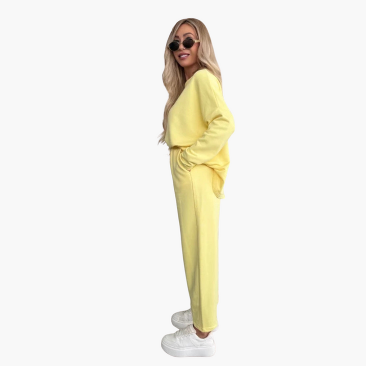Women’s Coordinated Two-Piece Set with Relaxed Fit