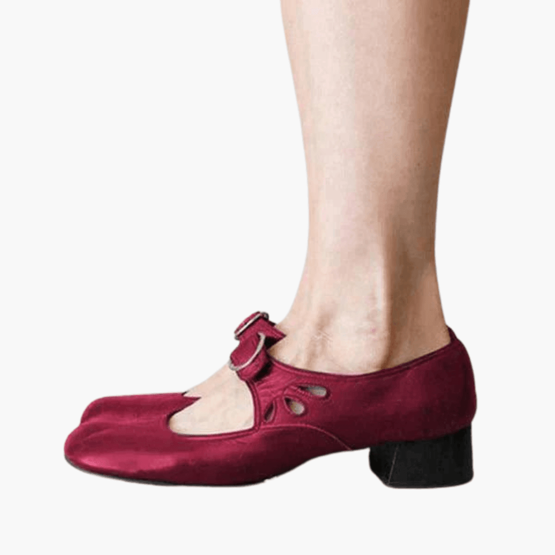 Women’s Summer Sandals with Adjustable Buckle Straps and Cushioned Sole