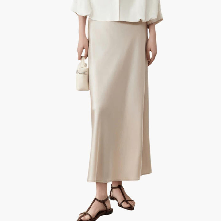 Women’s Midi Skirt with High-Waisted Cut and Flowing Silhouette