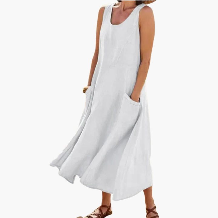 Women’s midi dress with scoop neckline and patch pockets