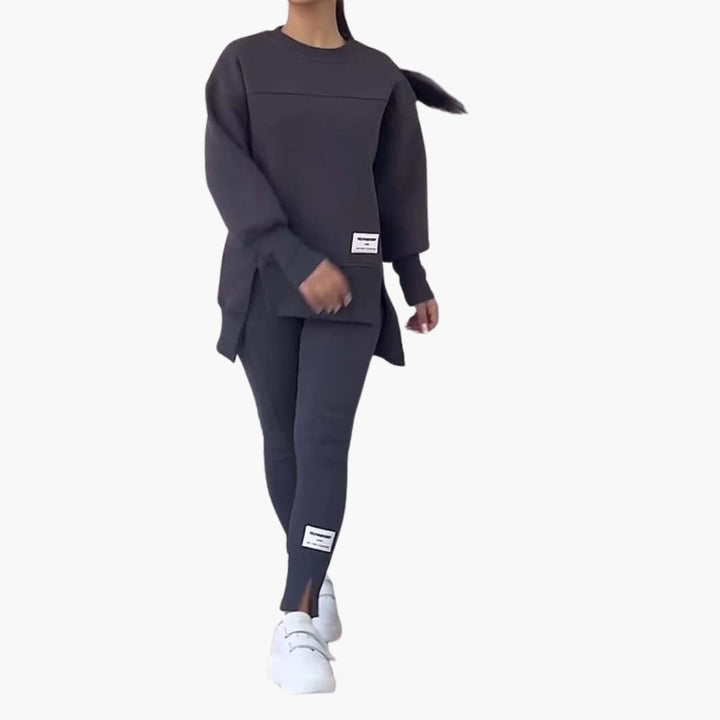 Women’s two-piece set with long sleeves and Pants