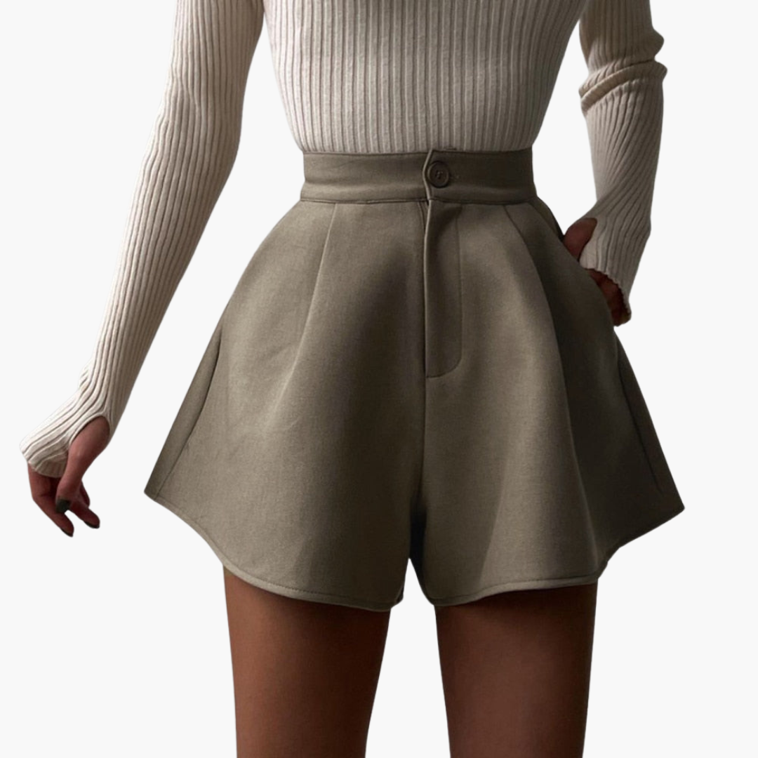 Women’s Flared Shorts with Pleats and High Waist