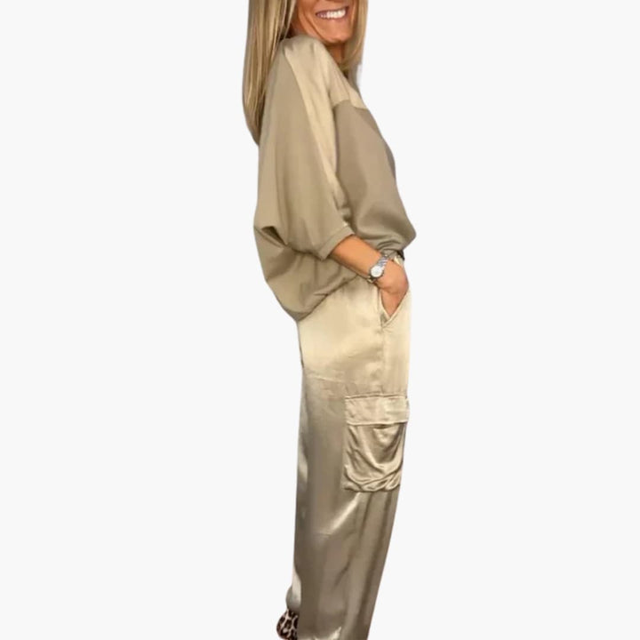 Women’s two-piece set with short sleeves and Pants