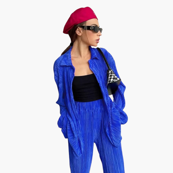 Women’s two-piece set with pleated top and trousers