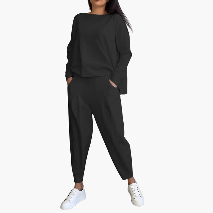 Women’s Two-Piece Set with Relaxed Fit