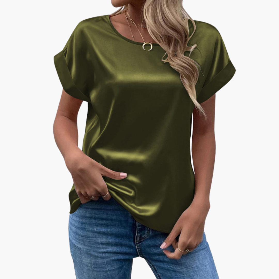 Women’s Short-Sleeve Top with Relaxed Fit