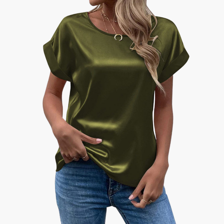 Women’s Short-Sleeve Top with Relaxed Fit