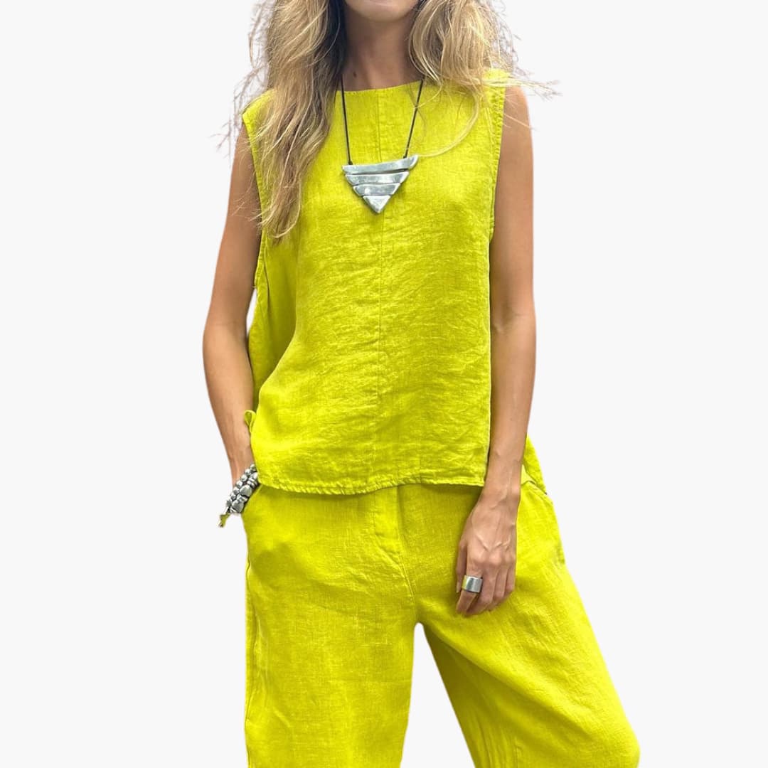 Women’s two-piece set with sleeveless top and Pants