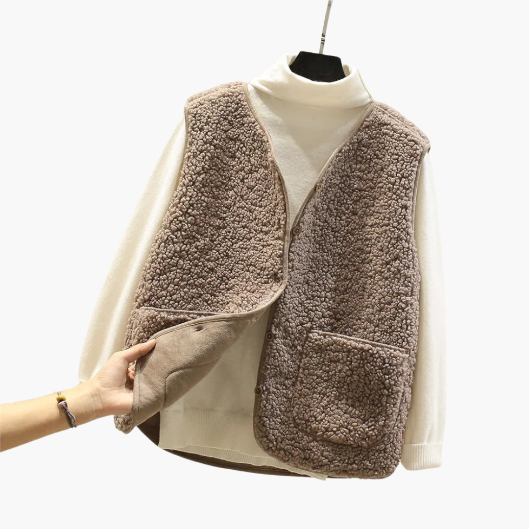 Women’s Wool Vest with Tailored Fit and Sleeveless Design