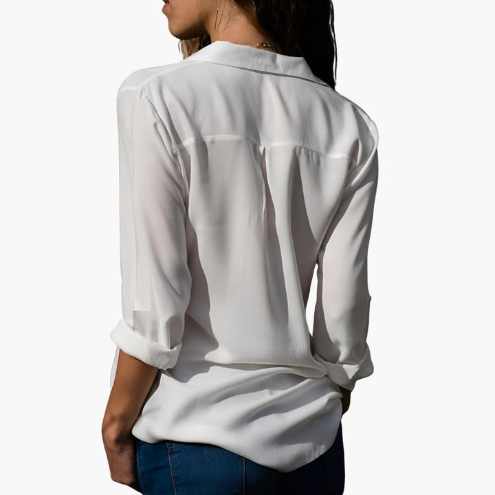 Women’s blouse with collar and button fastening