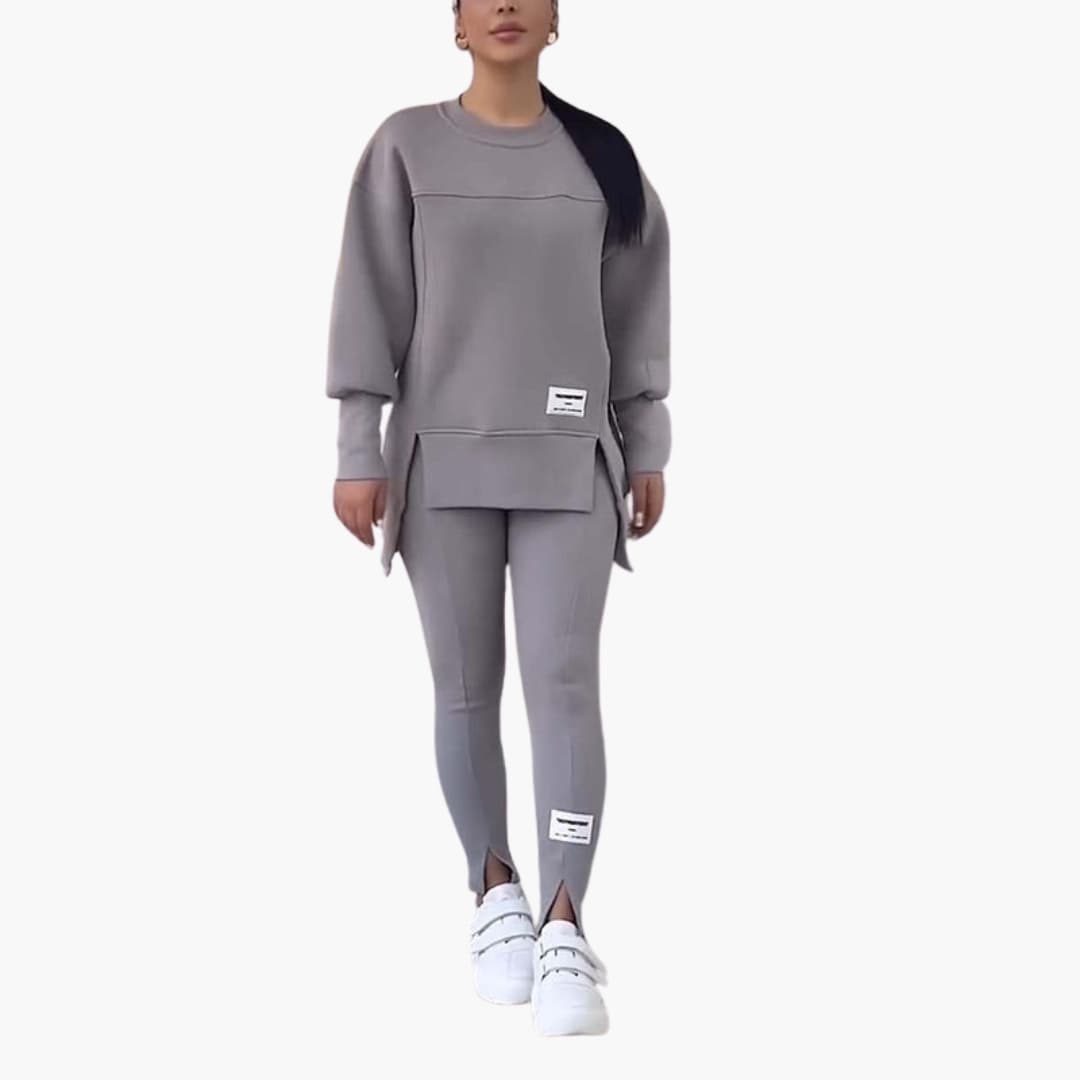 Women’s two-piece set with long sleeves and Pants