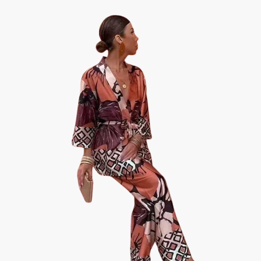 Women’s Two-Piece Set with Elasticated Waistband and Straight-Leg Pants