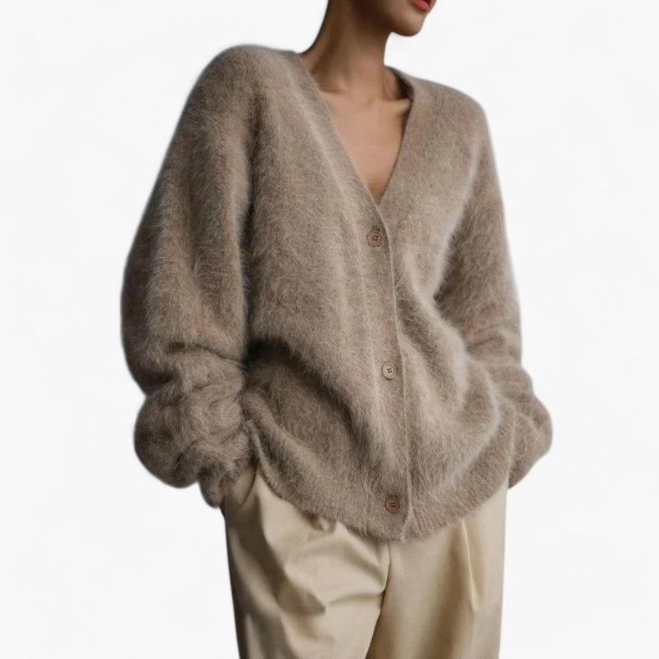 Women’s V-Neck Sweater with Long Sleeves and Relaxed Fit
