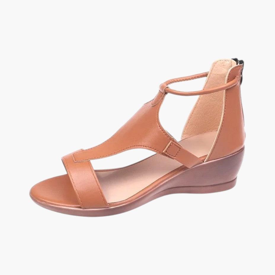 Women’s Sandals with Adjustable Straps and Cushioned Sole